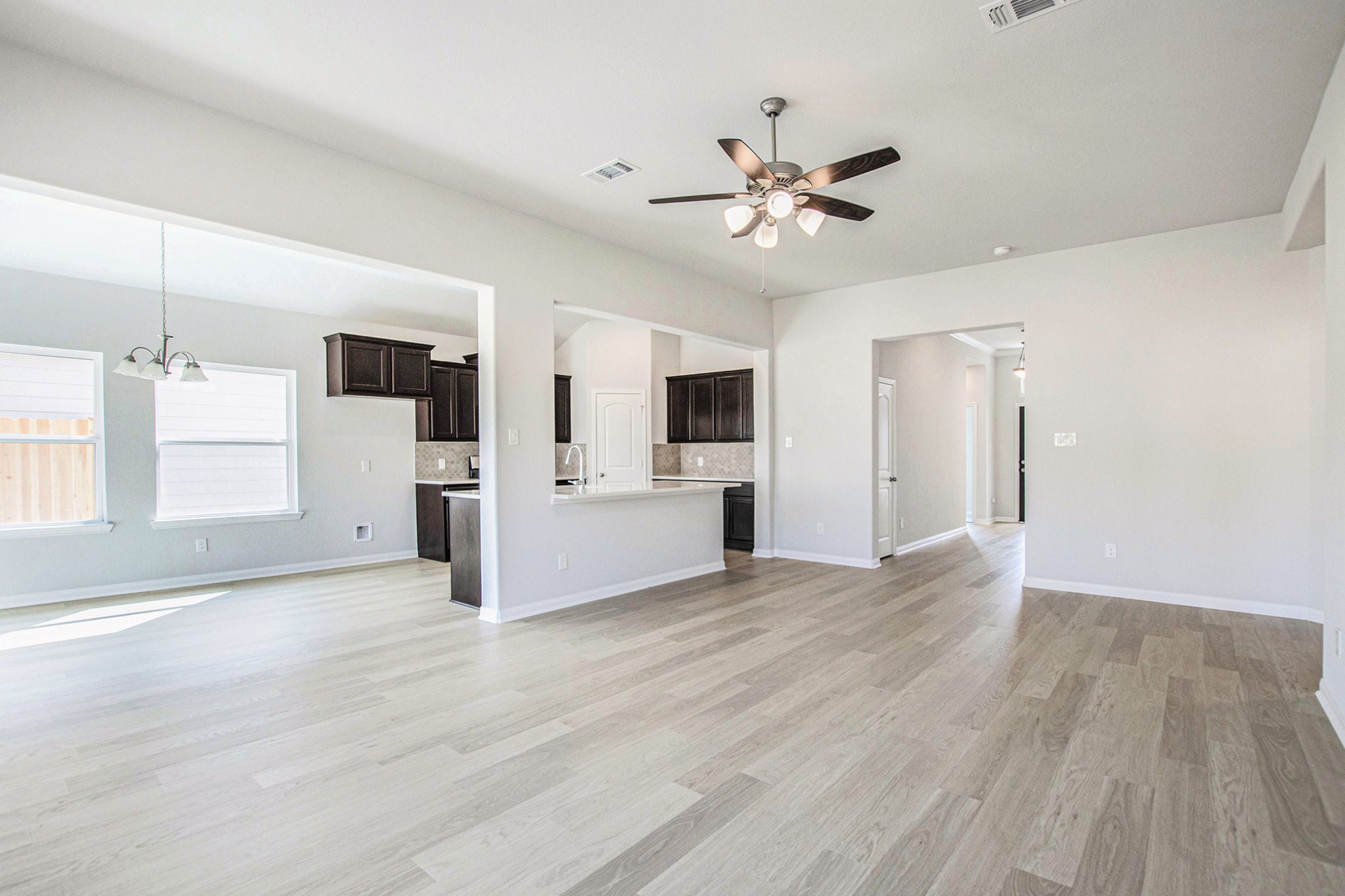 4309 Ellison Street Bay City, TX 77414 - Photo 6 of 35