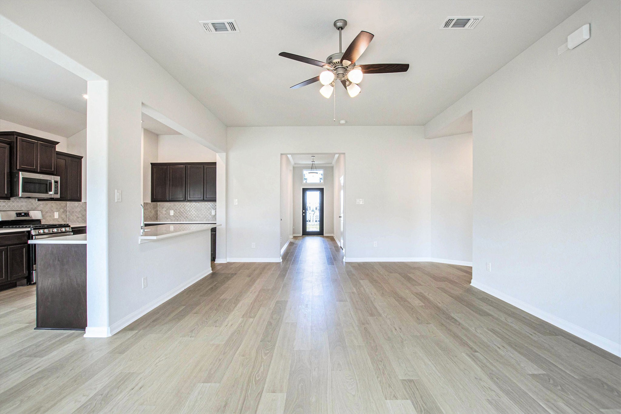 4309 Ellison Street Bay City, TX 77414 - Photo 8 of 35