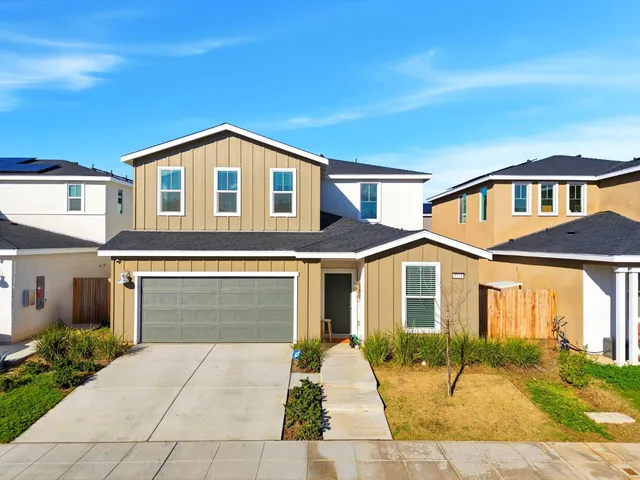 $709,900 | 4225 Hampton Way, Clovis, CA 93619