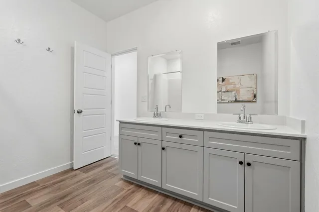 $709,900 | 4225 Hampton Way, Clovis, CA 93619