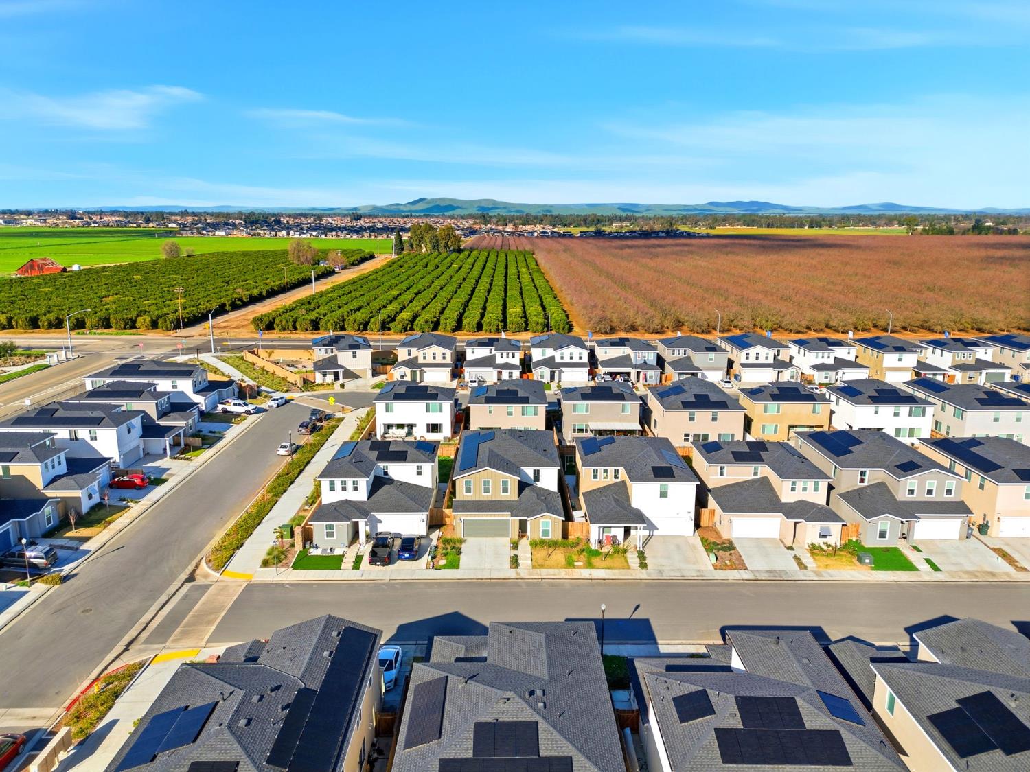 4225 Hampton Way Clovis, CA 93619 - Photo 10 of 64 a view of a city