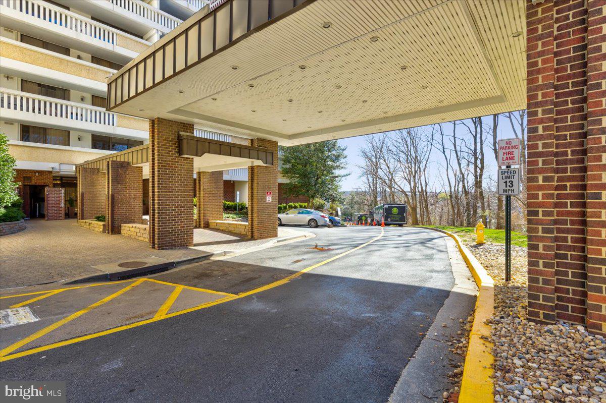 6101 Edsall Road, Unit 505 Alexandria, VA 22304 - Photo 23 of 34 Main Entrance building