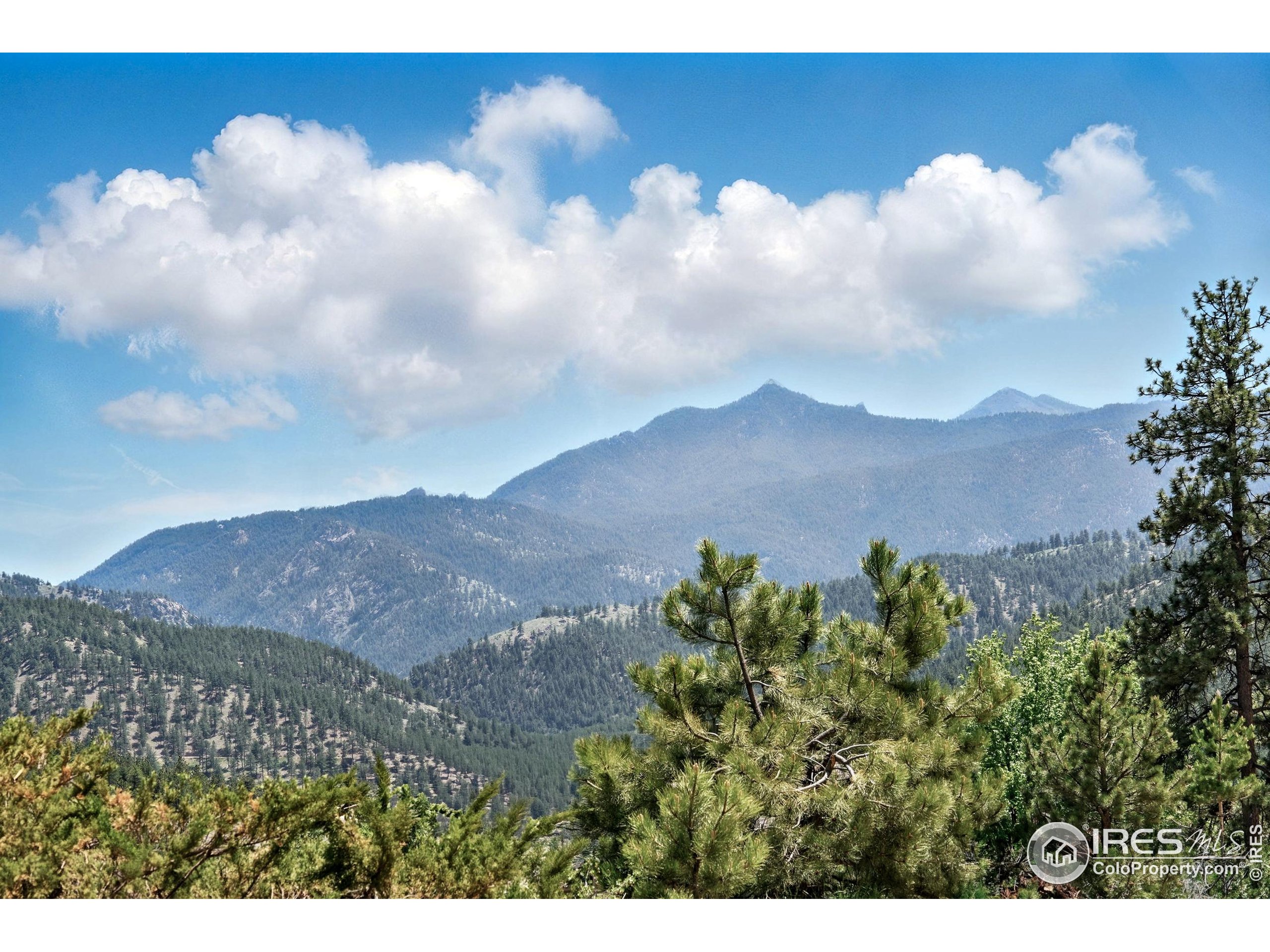 375 Arroyo Chico Boulder, CO 80302 - Photo 13 of 33 a view of a sky