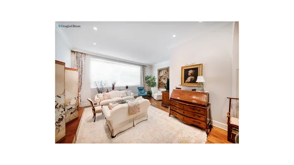 $2,100,000 | 2 East End Avenue, Unit 1E | Upper East Side