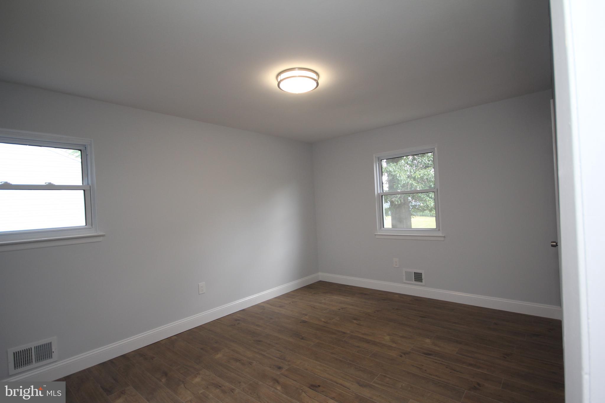 7 Compton Way Hamilton, NJ 08690 - Photo 13 of 16