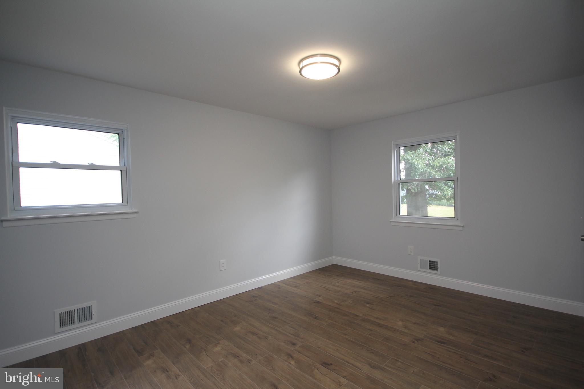 7 Compton Way Hamilton, NJ 08690 - Photo 14 of 16