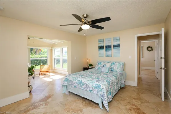 $4,550 | 698 107th Avenue North, Naples, FL 34108