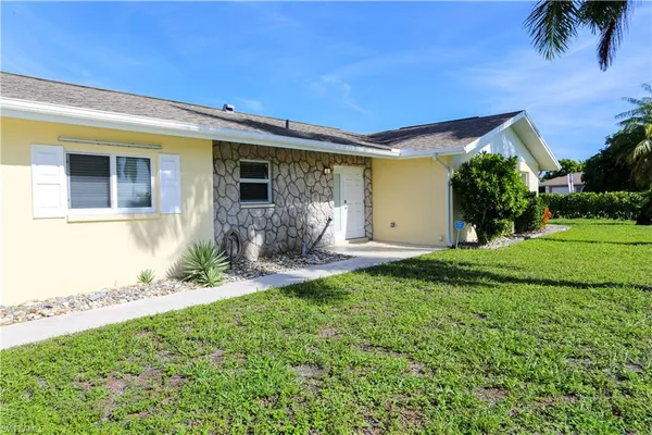 $4,550 | 698 107th Avenue North, Naples, FL 34108