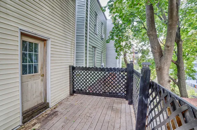 $2,000 | 112 Randolph Avenue, Unit 1, Jersey City, NJ 07305