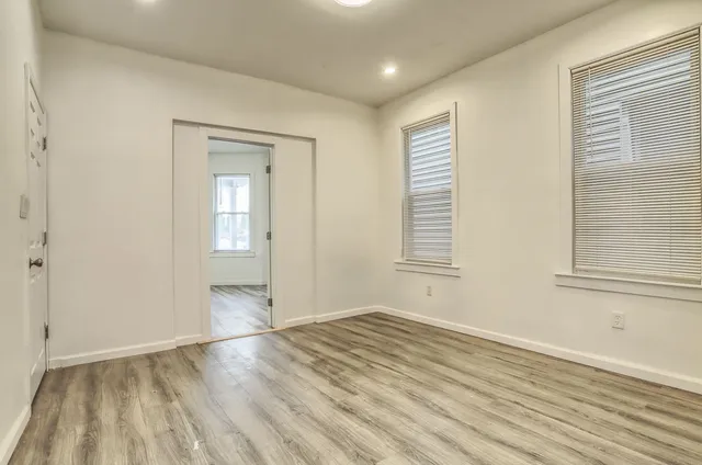 $2,000 | 112 Randolph Avenue, Unit 1, Jersey City, NJ 07305