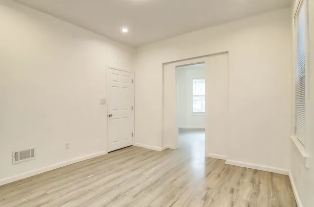 $2,000 | 112 Randolph Avenue, Unit 1, Jersey City, NJ 07305