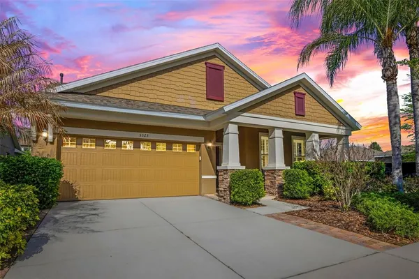 $569,000 | 5323 Crosscourt View Drive, Lithia, FL 33547
