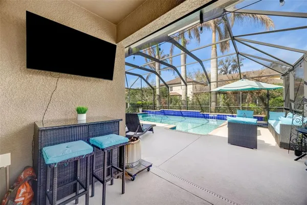$569,000 | 5323 Crosscourt View Drive, Lithia, FL 33547