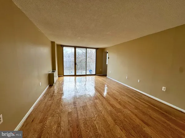 $1,500 | 2500 North Van Dorn Street, Unit 316, Alexandria, VA 22302