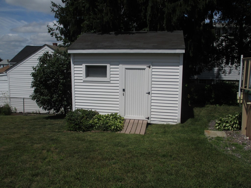 316 Goodwin Street Fall River, MA 02724 - Photo 7 of 21 Gallery Image 7