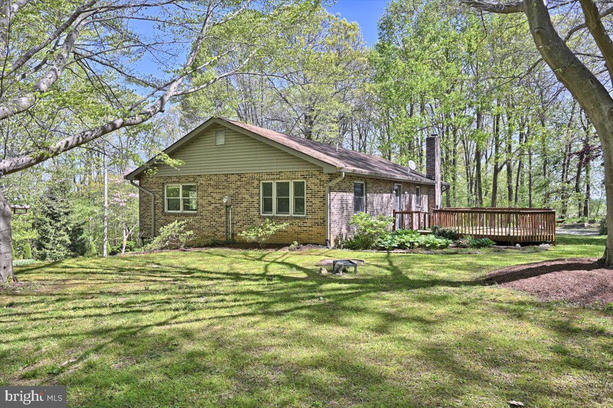 534 Truce Road New Providence, PA 17560 - Photo 39 of 46 Side View of Home