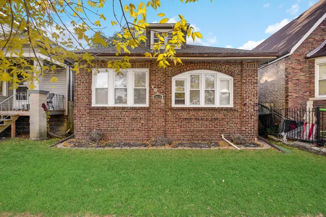 $2,700 | 10516 South Eggleston Avenue, Chicago, IL 60628