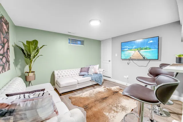 $3,500 | 10516 South Eggleston Avenue, Chicago, IL 60628