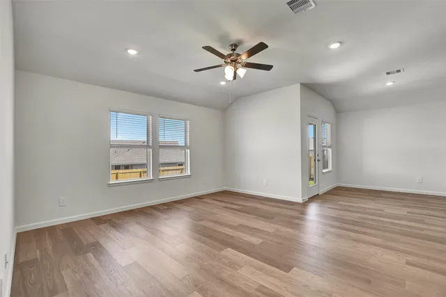 $2,400 | 1718 San Jacinto Drive, Brenham, TX 77833