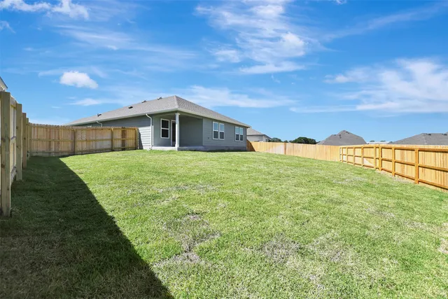 $2,400 | 1718 San Jacinto Drive, Brenham, TX 77833