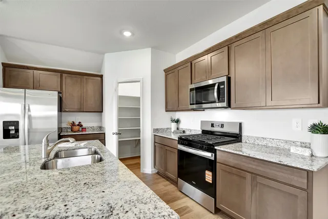 $2,400 | 1718 San Jacinto Drive, Brenham, TX 77833