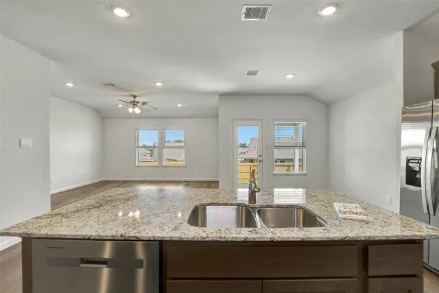 $2,450 | 1718 San Jacinto Drive, Brenham, TX 77833