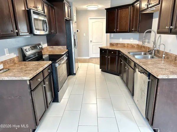 $1,900 | 144 Prelude Drive, Richlands, NC 28574