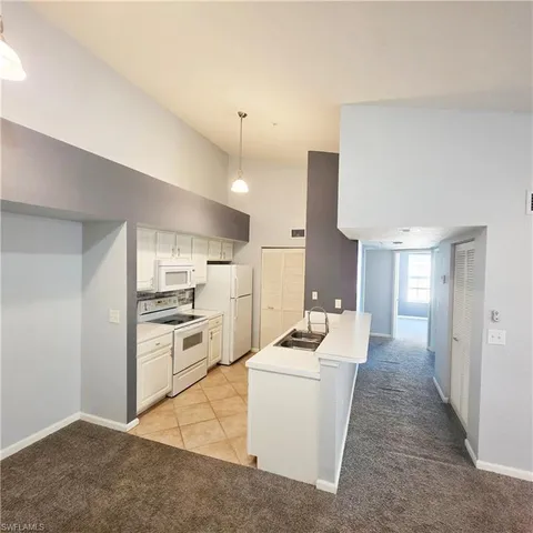 $1,475 | 4121 Residence Drive, Unit 323, Fort Myers, FL 33901