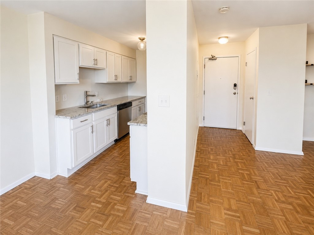 1000 East Avenue, Unit UN507 Rochester, NY 14607 - Photo 3 of 14