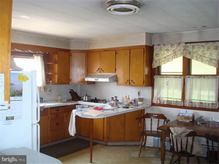 1272 Slotter Road Perkasie, PA 18944 - Photo 7 of 7 Kitchen