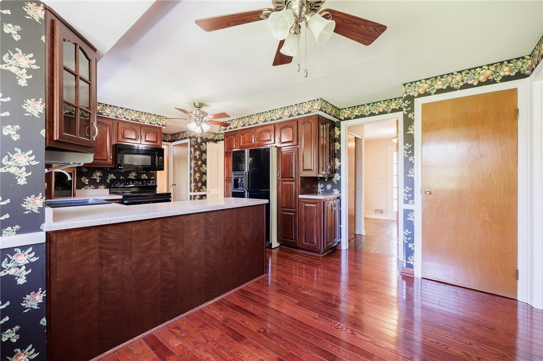 70 Clarkes Crossing Perinton, NY 14450 - Photo 11 of 29