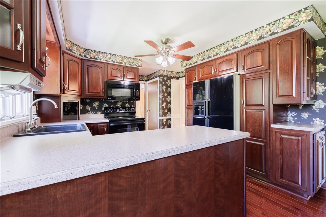 70 Clarkes Crossing Perinton, NY 14450 - Photo 12 of 29