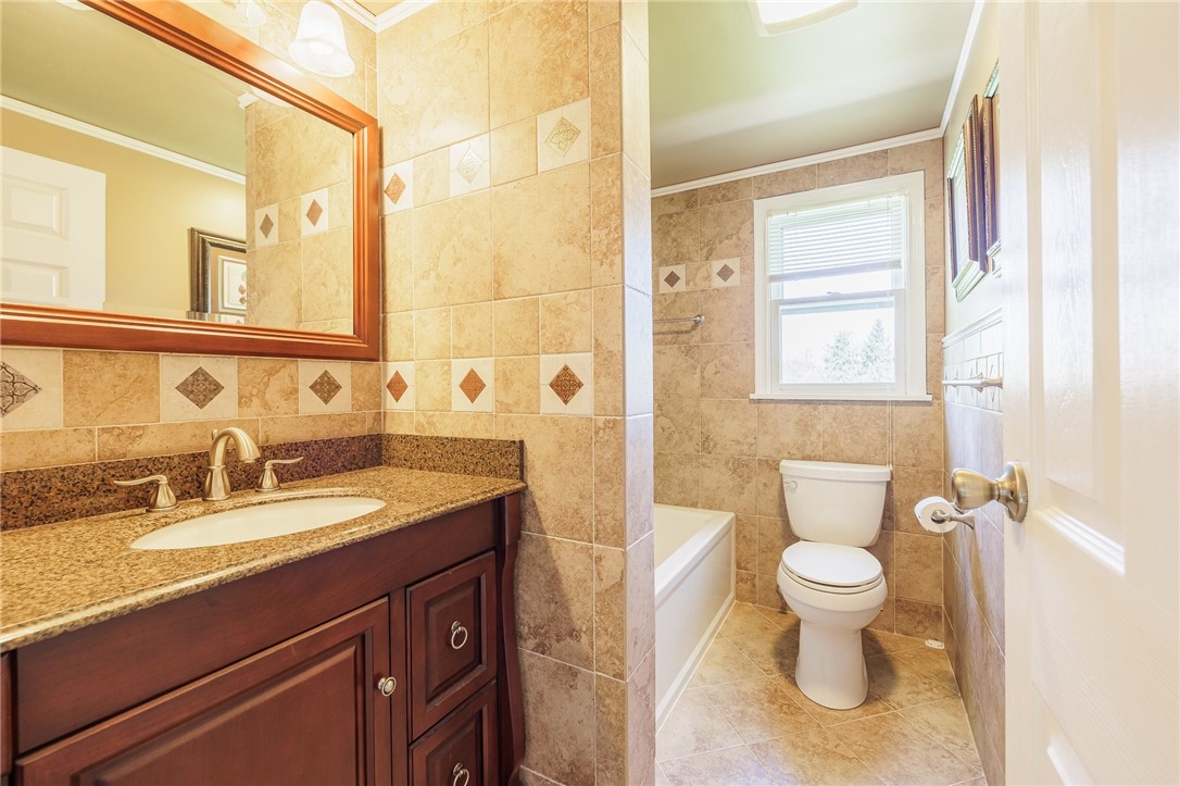 70 Clarkes Crossing Perinton, NY 14450 - Photo 20 of 29