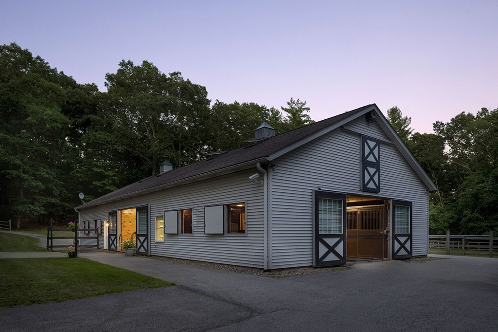 76 Surrey Lane Boxford, MA 01921 - Photo 3 of 26 Gallery Image 3