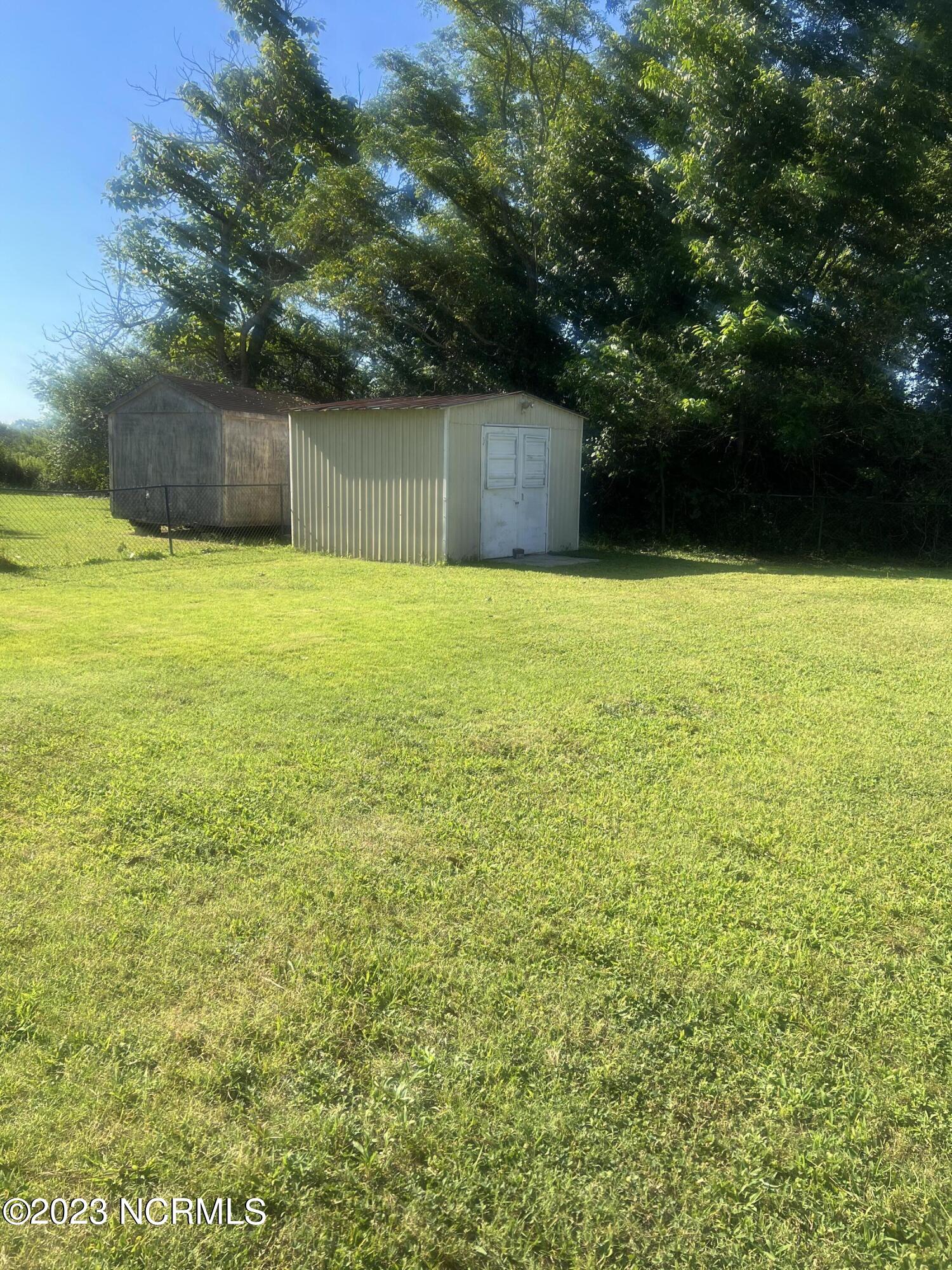 9057 County Line Road Rocky Mount, NC 27803 - Photo 17 of 18 IMG_1501