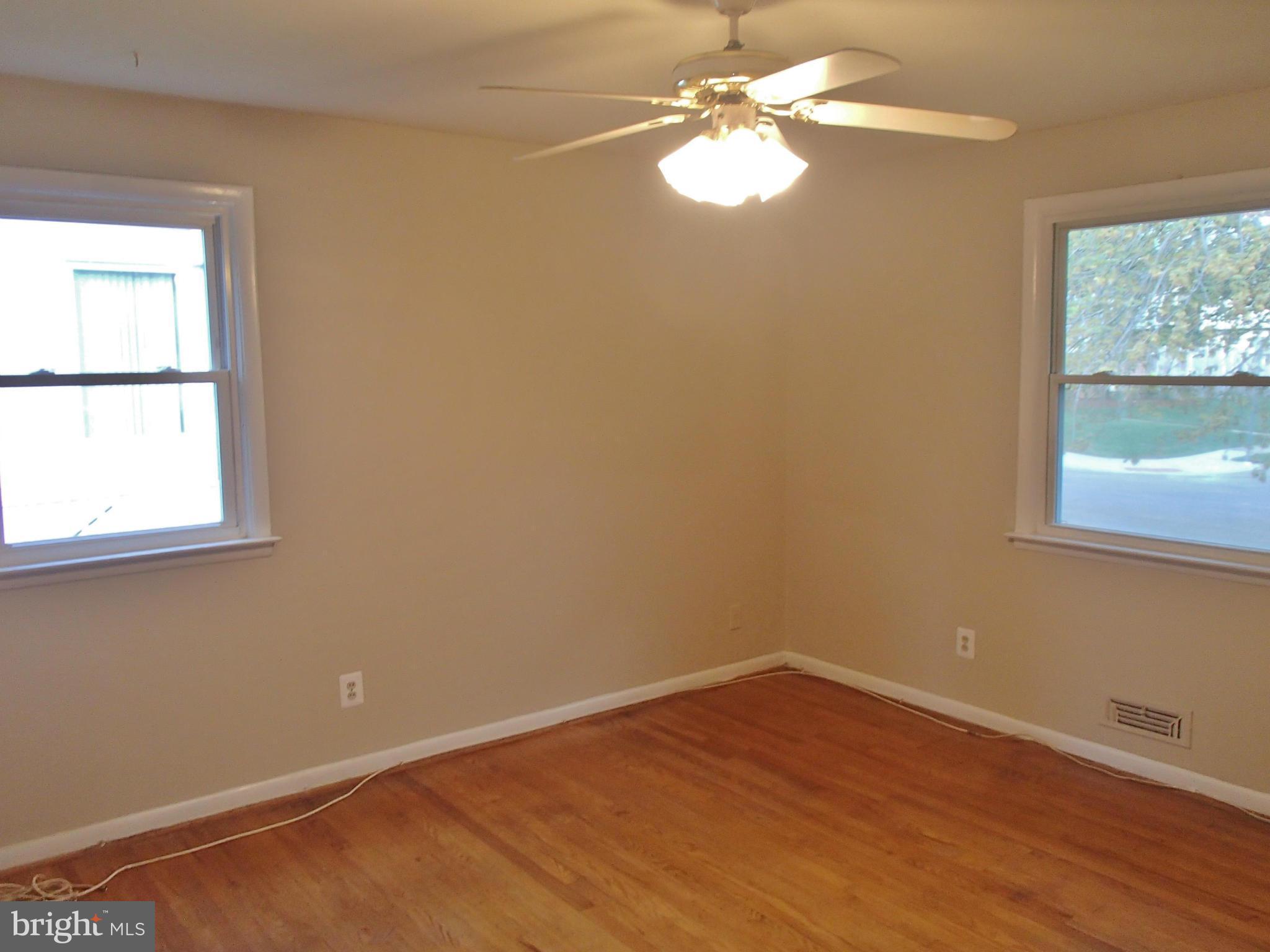 3728 Parkfield Road Baltimore, MD 21244 - Photo 6 of 11 Bedroom