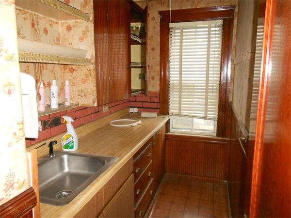2 Svea Street Worcester, MA 01607 - Photo 6 of 19 Gallery Image 6