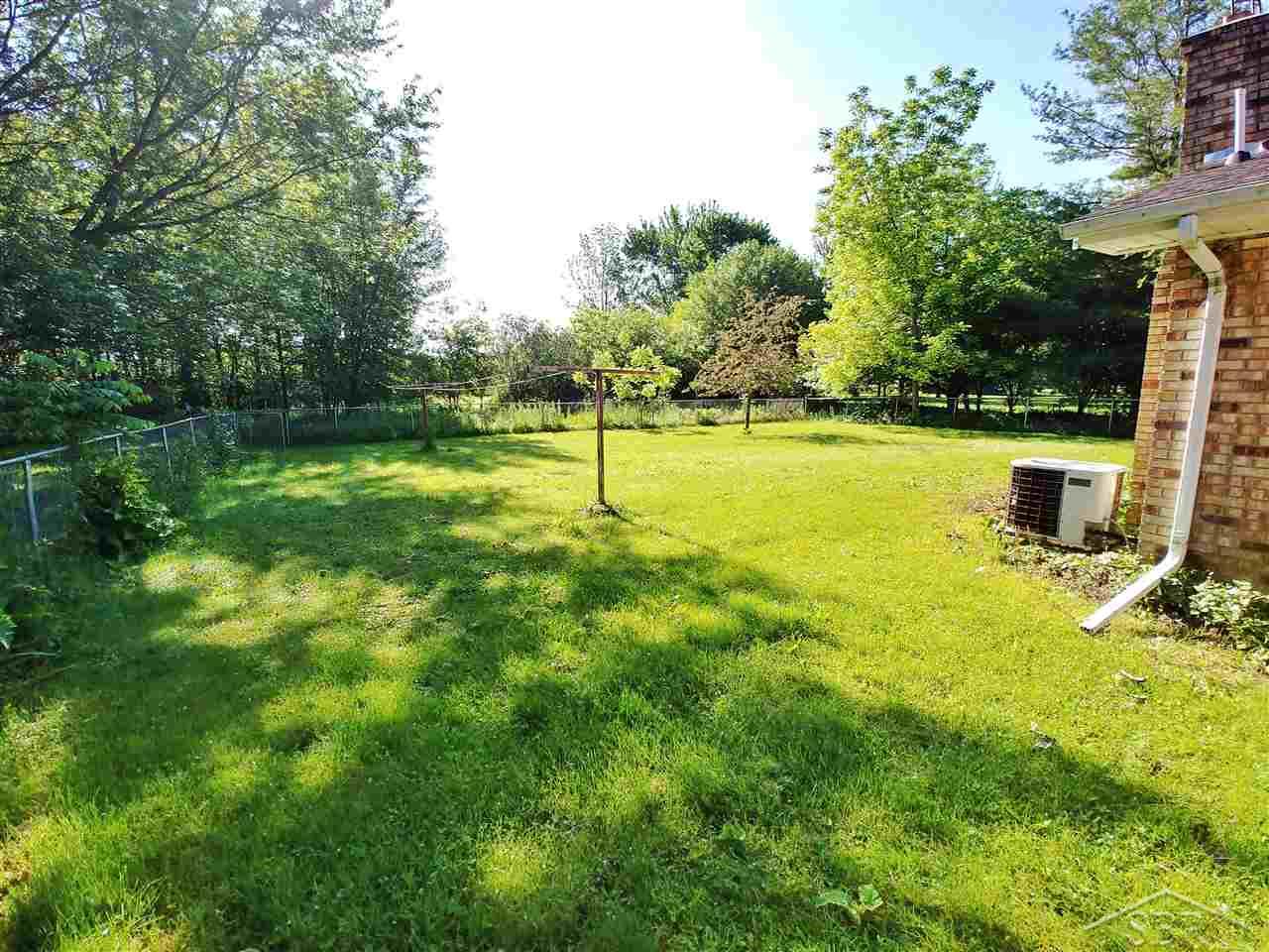 3872 Hackett Road Saginaw, MI 48603 - Photo 12 of 13 31384136-11.JPG