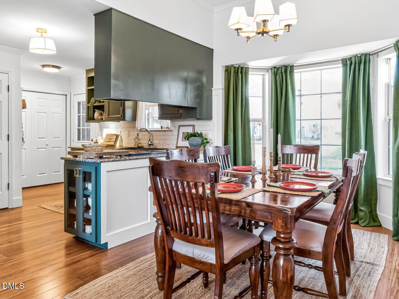 2209 Crampton Place Raleigh, NC 27604 - Photo 10 of 33 011-1280x960-dining-room