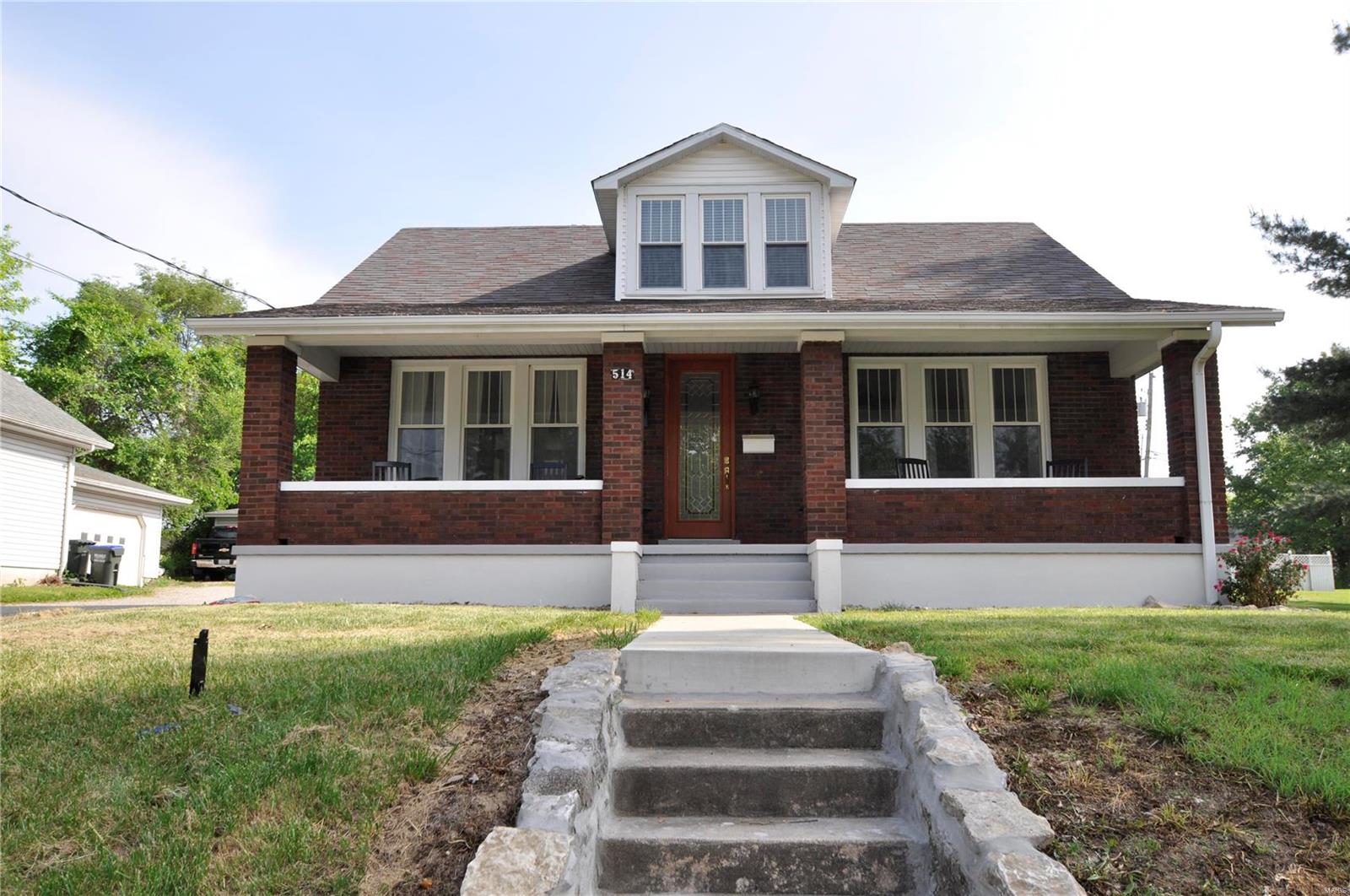 514 South Rapp Avenue Columbia, IL 62236 - Photo 2 of 50 Gallery Image 2
