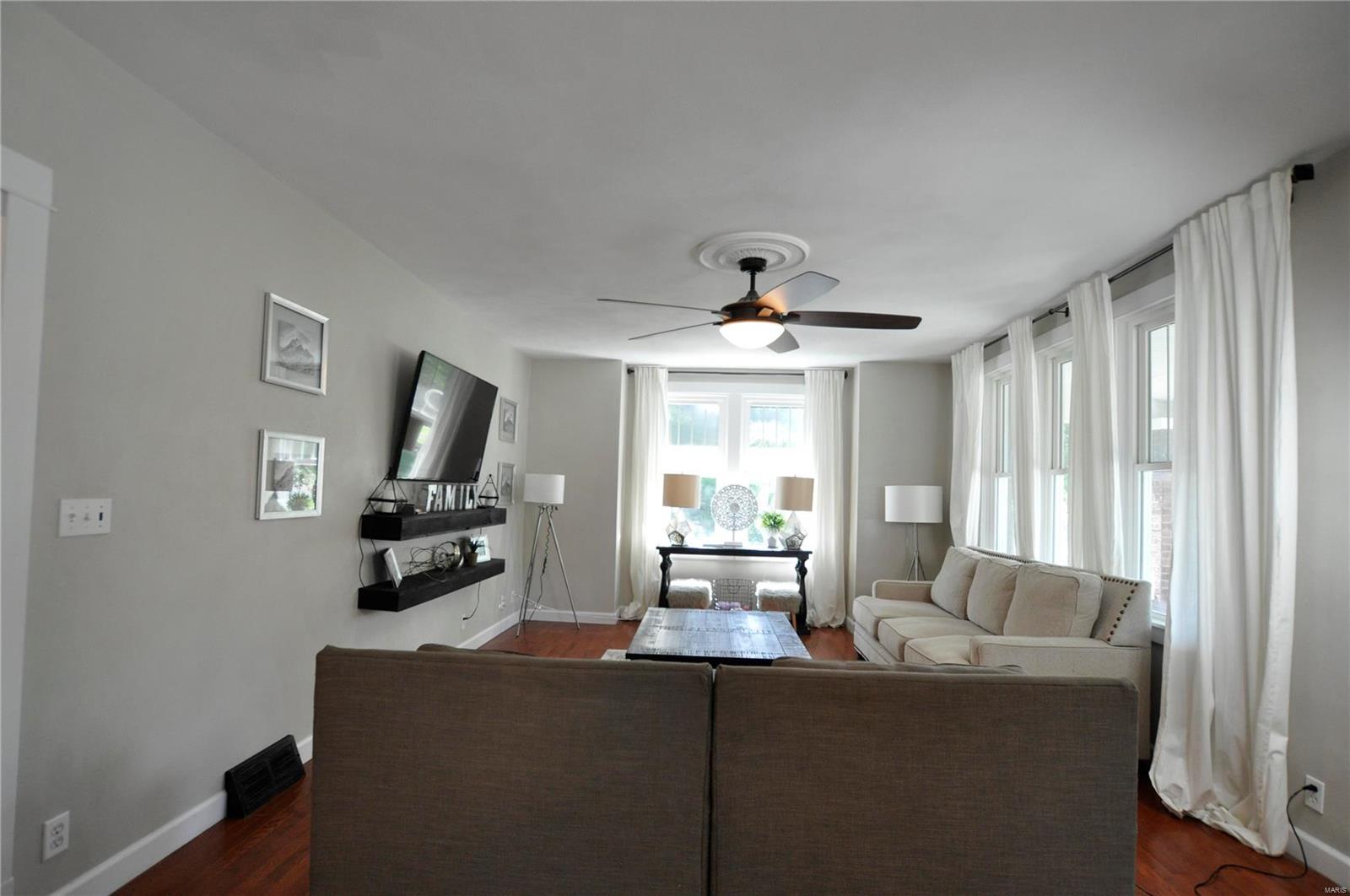514 South Rapp Avenue Columbia, IL 62236 - Photo 5 of 50 Gallery Image 5