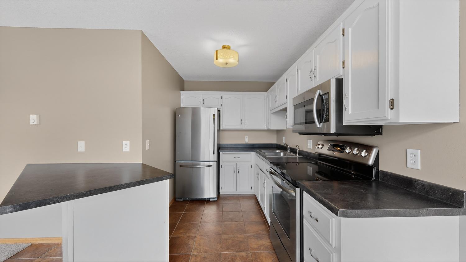 281 Zumbro Drive Northwest Rochester, MN 55901 - Photo 16 of 26