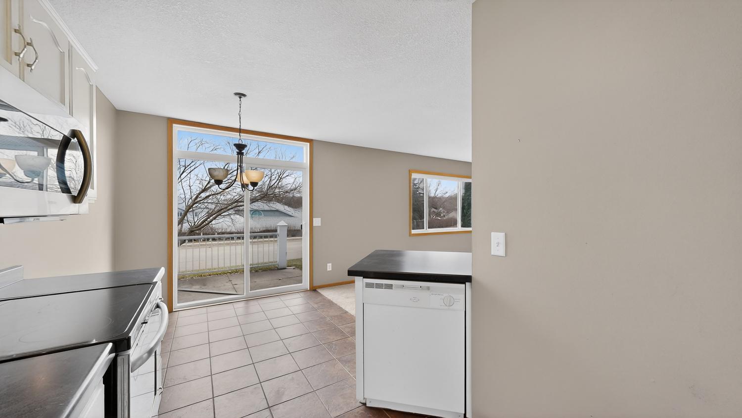 281 Zumbro Drive Northwest Rochester, MN 55901 - Photo 17 of 26