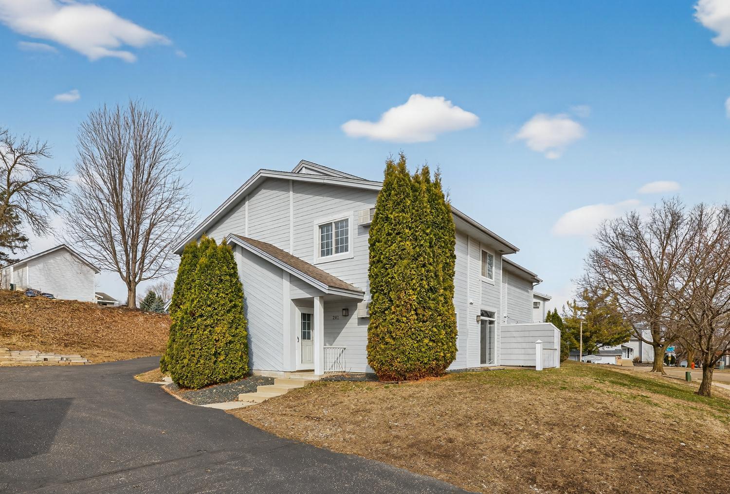 281 Zumbro Drive Northwest Rochester, MN 55901 - Photo 3 of 26