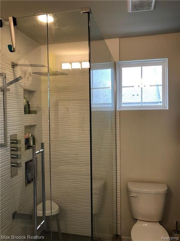 955 Barclay Circle, Unit 11 Rochester, MI 48307 - Photo 16 of 30