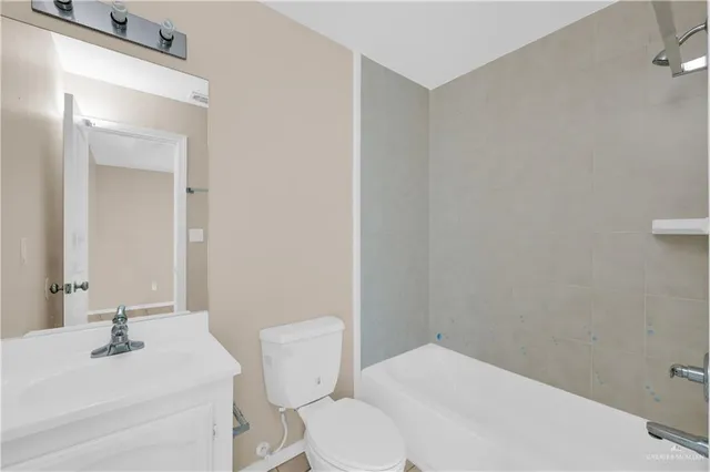 $1,250 | 1607 West Omni Avenue, Unit 4, Pharr, TX 78577