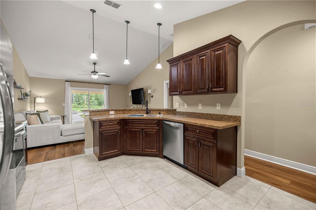 13131 Southwest 82nd Ct Road Ocala, FL 34473 - Photo 13 of 42 Gallery Image 13