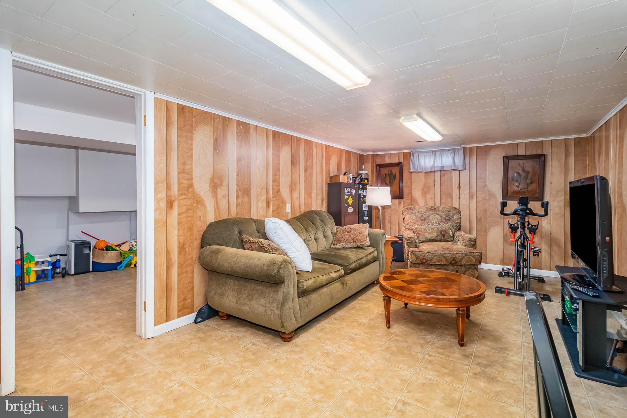 143 Spring Road Dillsburg, PA 17019 - Photo 21 of 25 Gallery Image 21