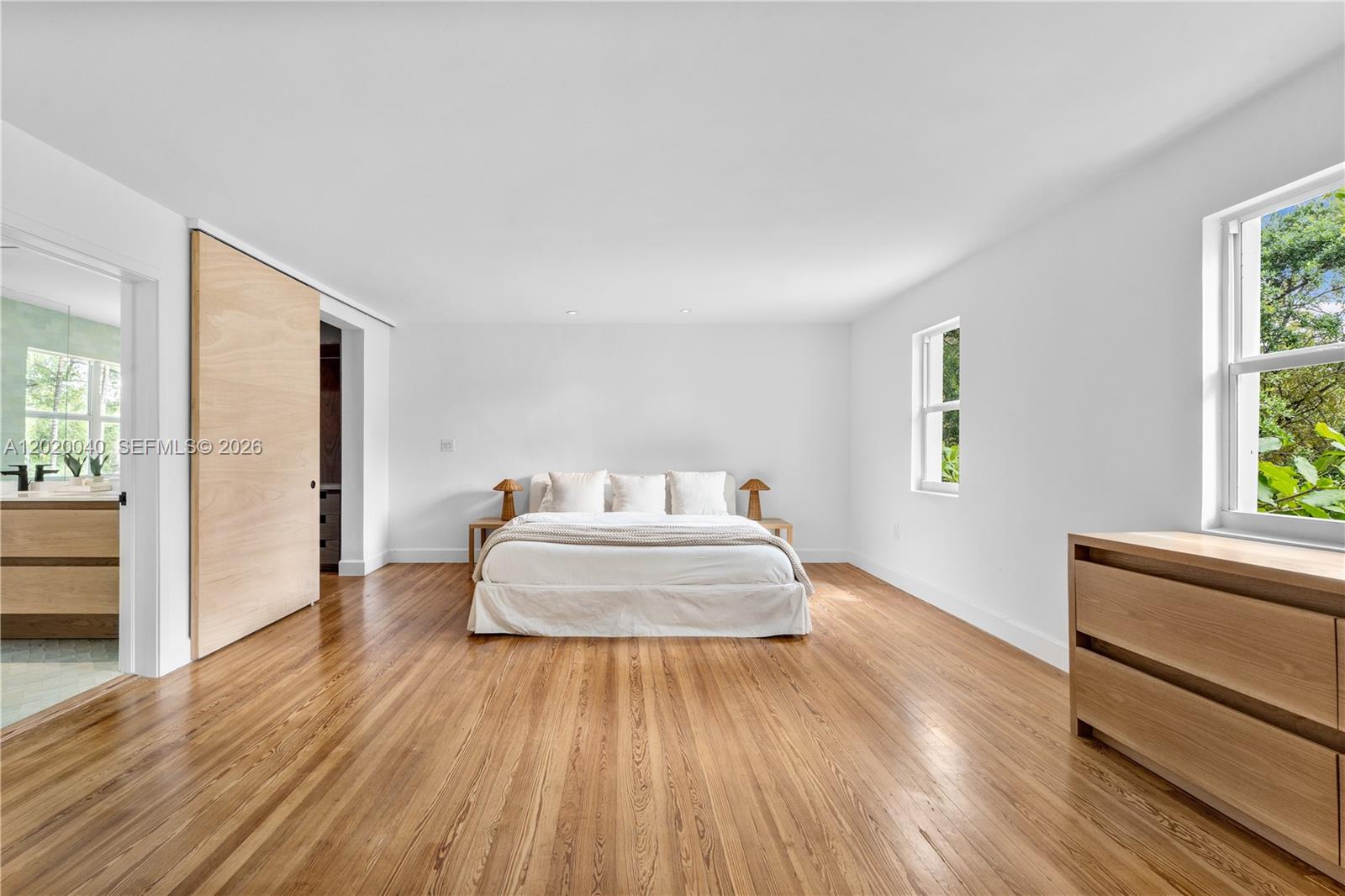 5812 Alton Road Miami Beach, FL 33140 - Photo 15 of 43