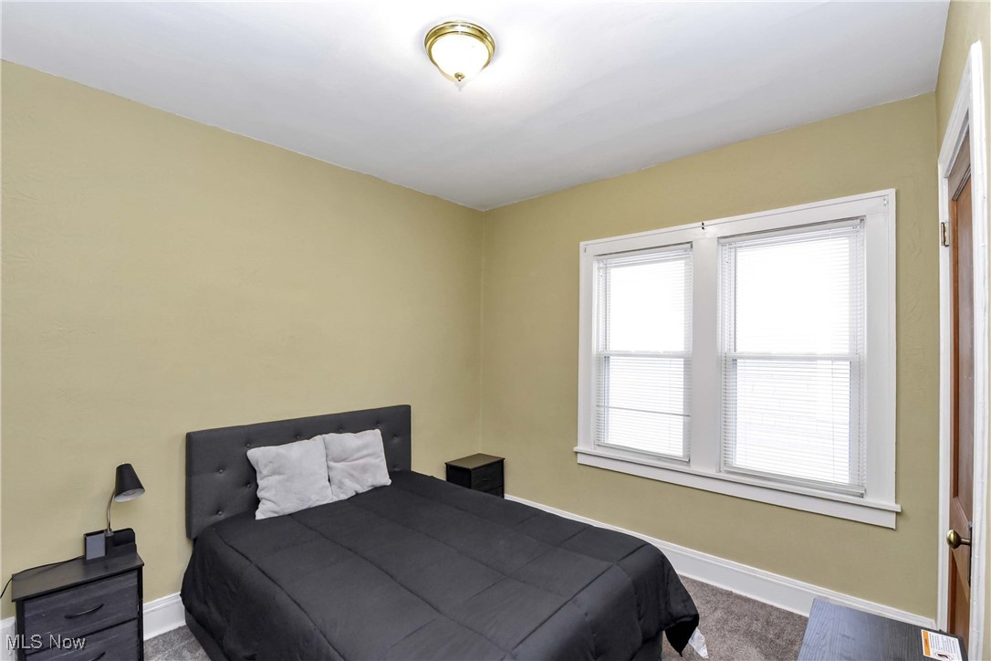 2477 Lee Road Cleveland, OH 44118 - Photo 17 of 37 Gallery Image 17